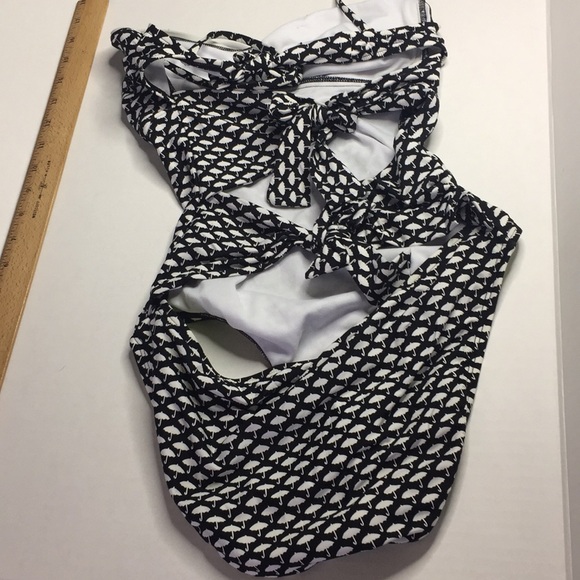 🌴KennethCole one-piece tieback swimsuit - Picture 4 of 11